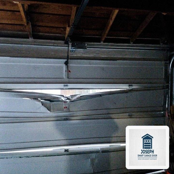 Joseph Smart Garage Door in Selma, TX: Heavy-Duty Steel Section Strut & 11-Gauge Hinge Reinforcement - Selma, TX